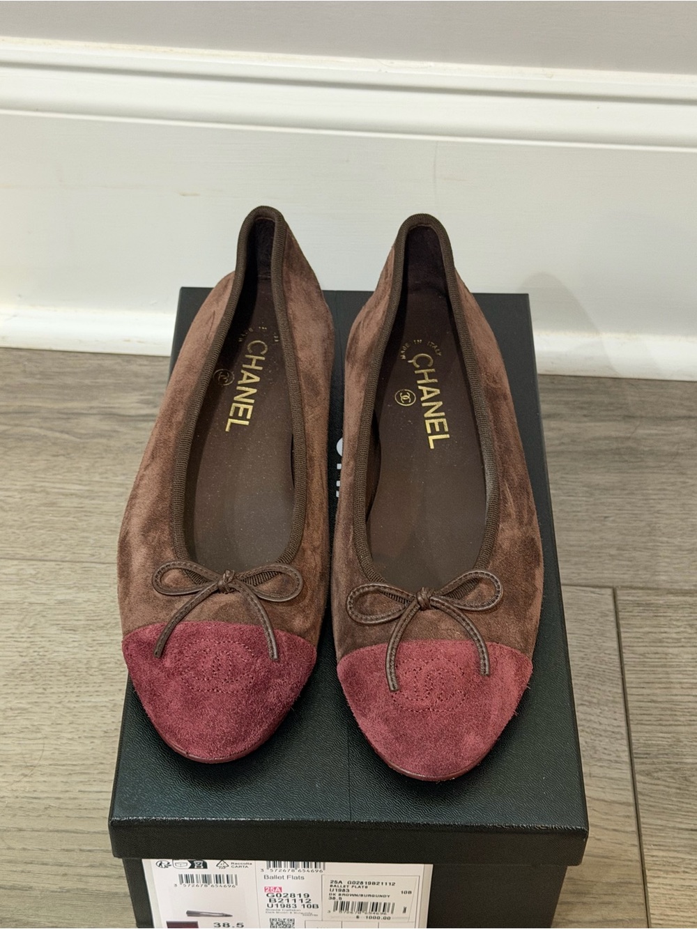 CHANEL Brown Suede Ballet Flats with Burgundy 38.5/8.5